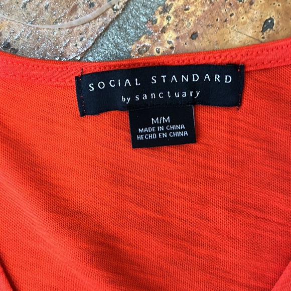 Social Standard by Sanctuary V-Neck, Knit Tiered Dress szM   NWT - Picture 11 of 13